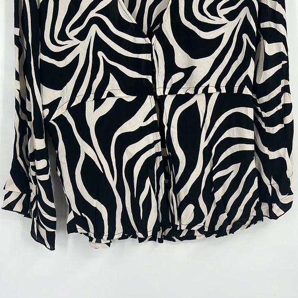 The Masai Clothing Company Vintage Zebra Black and Cream Blouse - Picture 3 of 9
